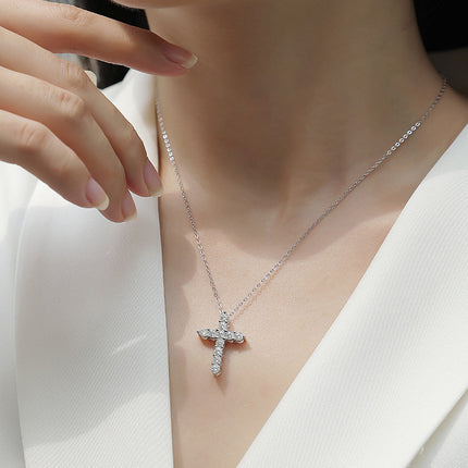 Fashionable and luxurious S925 silver faith necklace for women, non-fading, cross moissanite clavicle chain