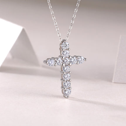 Fashionable and luxurious S925 silver faith necklace for women, non-fading, cross moissanite clavicle chain